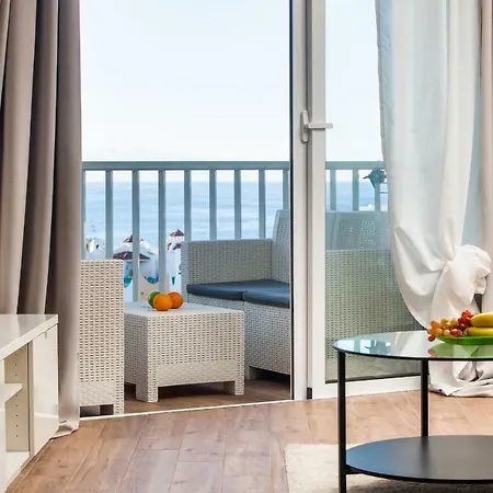 Playa De Americas 2 Апартаменты Арона